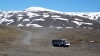 Bus tout terrain au pied du glacier Langjökull