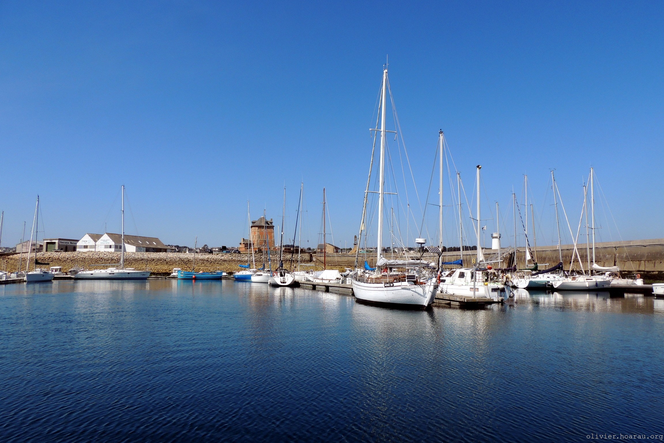 Voiliers dans le port de Camaret