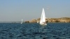 Voilier devant la pointe du Toulinguet